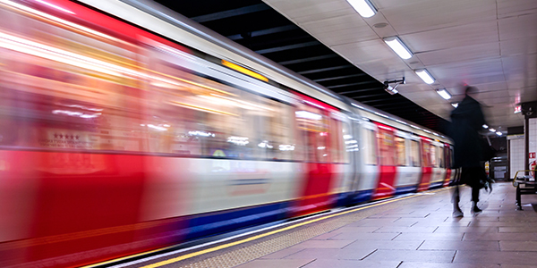 moving-london-underground-tube-line-promo