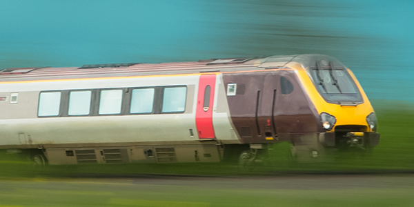 track-record-promo-600x300-high-speed-train-moving